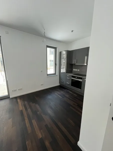 Moderne 2 Zimmer Wohnung mit EBK und Terrasse in Berlin Kladow — photo 1